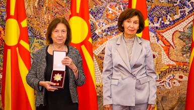 Сиљановска – Давкова ја одликуваше Светлана Мојсов со Орден „8 Септември“