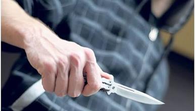 Ужас во Словачка: Ученик од осмо одделение избоде три лица, една наставничка им подлегнала на повредите