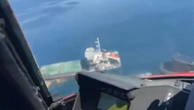 Прекината потрагата по екипажот на брод погоден од дрон кај брегот на Бугарија