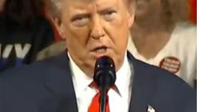 Видео: Трамп размислува да го преименува Атлантскиот или Тихиот Океан во „Океан на Трамп“?!