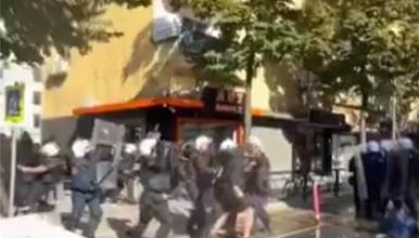 Не стивнуваат студентските протести во Тирана – демонстрантите се судрија со полицијата 