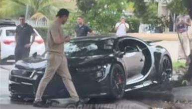 „Bugatti“ се излизга на влажен коловоз: Јутјубер нуди да го купи уништениот автомобил (ВИДЕО)