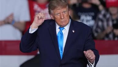 Трамп со нов бисер: Гугл не ми дозволи да го преименувам Атлантскиот Океан во Трампов Океан (ВИДЕО)