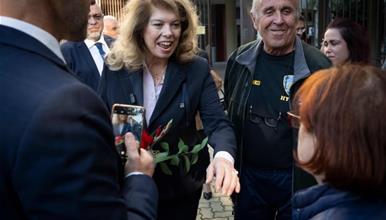 Бугарите во недела повторно излегуваат на избори- Јотова најголем фаворит за претседател 