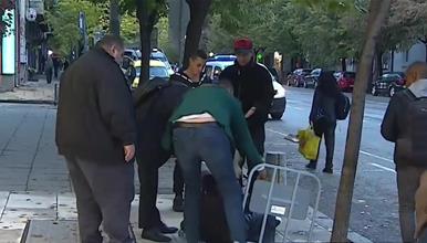 Бугарска новинарка заврши со скршено рамо- ја турнал обезбедувач во собранието