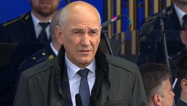 Демонстранти среде говор го исвиркаа словенскиот премиер Јанша, интервенираше полицијата (ВИДЕО) 