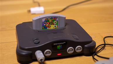 Разрешена мистерија стара 30 години: Еве што пишува на познатата плоча во „Super Mario 64“ (ВИДЕО)