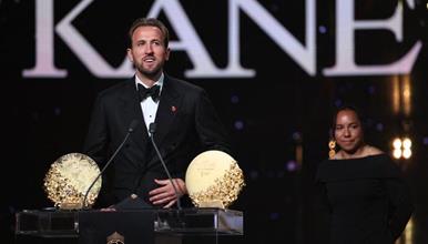 Хари Кејн е добитникот на „Златната топка“ за најдобар фудбалер во светот.