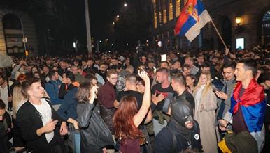 Дел од медиумите блиски до Вучиќ „мета“ на незадоволни граѓани, Студентската листа се оградува од инцидентите