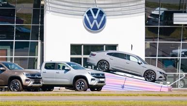 „Volkswagen“ бара спас во кинеската технологија