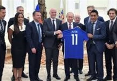 Путин на средба со легенди на светскиот фудбал