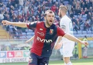 Пандев стрелец во поразот на Џенова 