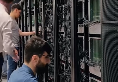 Возбуда во научниот свет – почнува со работа џиновскиот супекомпјутер (ВИДЕО) 