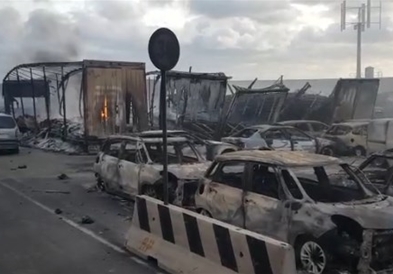 Видео: Во пожар уништени стотина масерати возила
