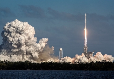 SpaceX наскоро ќе превезува астронаути во вселената