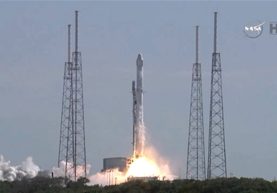 SpaceX на Маск го лансира првиот сателит за американска национална безбедност(ВИДЕО)