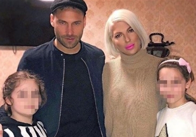Карлеуша  ги лажела ќерките и љубовникот Огнен им го преставувала како нејзин доктор