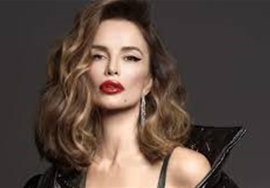 Северина ги почести фановите со нова провокативна фотографија 
