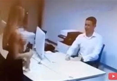 Русинка изведува стриптиз пред банкар за да добие кредит  (ВИДЕО)