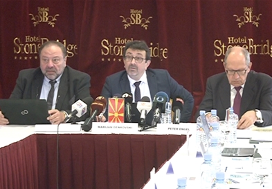 Стоматолошка комора: Да се намали бројот на државните квоти на факултетите