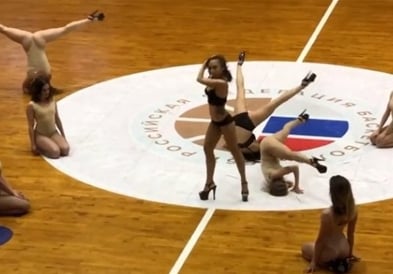 Видео: „Жешки“ чирлидерки, огнени Русинки оставаат без здив!!