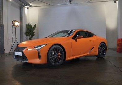 Лексус го претстави прототипот LC 500h со вселенска боја (ФОТО)