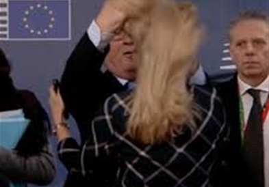 Сан : Најоткачените моменти на Јункер (ВИДЕО)
