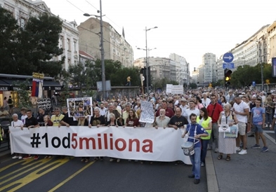 Во Белград почна протестот ,,1од 5 милиони “ 