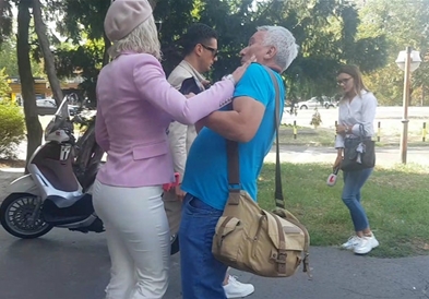 ,,Губи се од тука” : Карлеуша пред судот го турна фотографот и ги обвини медиумите за атентат (ВИДЕО)