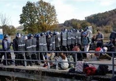 Хрватска враќа 2.000 пензионирани полицајци