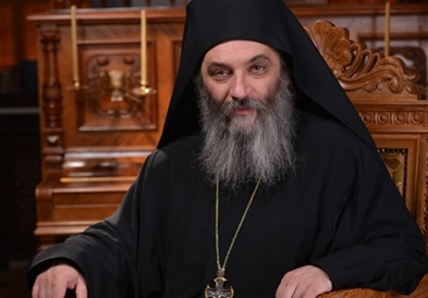 Ѓурѓај му јa врачи почесната награда „Илинден" на Архимандрит Партениј