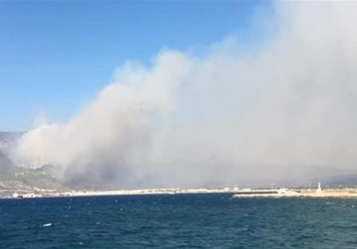 Пожар в близина на грчкото летувалиште Лутраки (ВИДЕО)