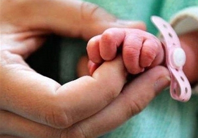 Во Португалија родено бебе без лице и дел од череп, суспендиран гинекологот (ВИДЕО)
