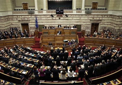 Грчкиот Парламент го усвои спорниот Закон за барателите на азил