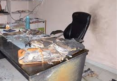 Даночна службеничка била жива запалена поради имотен спор (Вознемирувачко видео) 