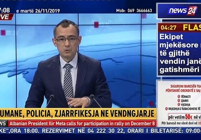 Се тресеше и телевизиско студио во Тирана – водителот не се исплаши (ВИДЕО)