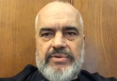 Рама на Фејсбук: Она што нема да не убие, ќе не направи посилни