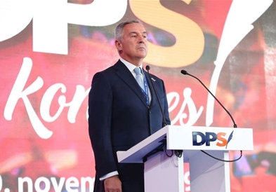 Ѓукановиќ реизбран за лидер на владејачката партија во Црна Гора 