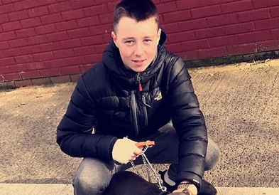 Страшно злосторство во Ирска: Му ја отсекле главата на тинејџер , а низ градот ги фрлале деловите од телото 