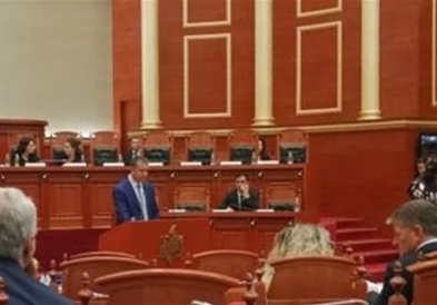 Македонците ја добија првата подршка од албанска партија за загарантирани места во албанскиот парламент за малцинствата