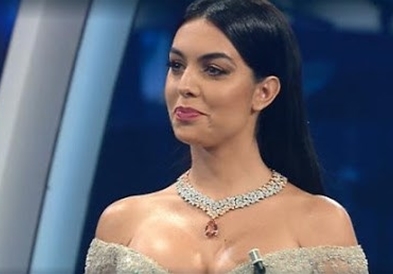 Георгина на Роналдо објави како ги забавува децата  (ВИДЕО)