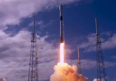 SpaceX лансира 60 сателити во вселената, ракетата не слета според планот (ВИДЕО)