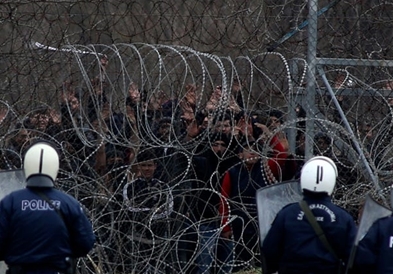 Турција праќа 1 000 специјалци на границата со Грција , ќе ги спречуваат мигрантите да се вратат (ВИДЕО)