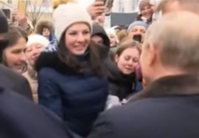Видео: Путин доби понуда за брак!!