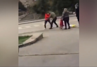 За вреќa брашно се степаа во босанскиот град Зеница (ВИДЕО)