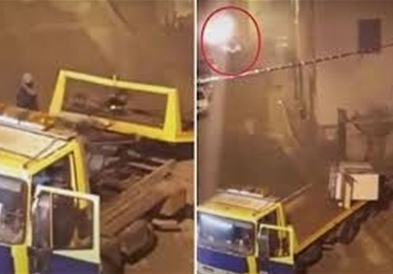 Крадци во Италија се обиделе да украдат банкомат со камион , но ги снимиле од прозорец (ВИДЕО)