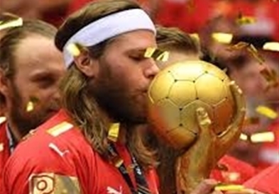 На скромна свадба се ожени најдобриот ракометар на светот (ФОТО)