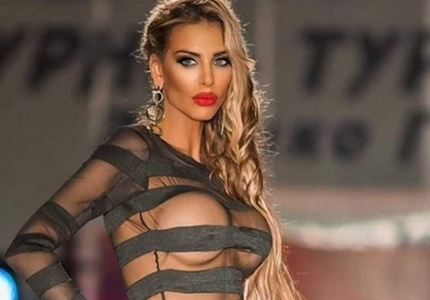 Гола старлета од Хрватска се кандидира на избори (ФОТО)