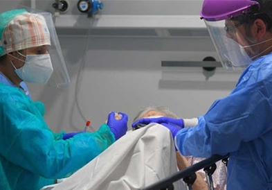 Научниците докажале дека секој петти човек е во потенцијална опасност од тежок облик на ковид-19 
