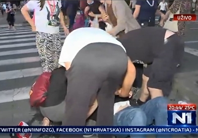 Брутална интервенција на полицијата во Белград , интервенира и брзата помош (Во живо)
